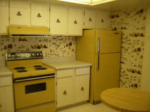Ugly House Photos » Blog Archive » Harvest Gold Retro Kitchen