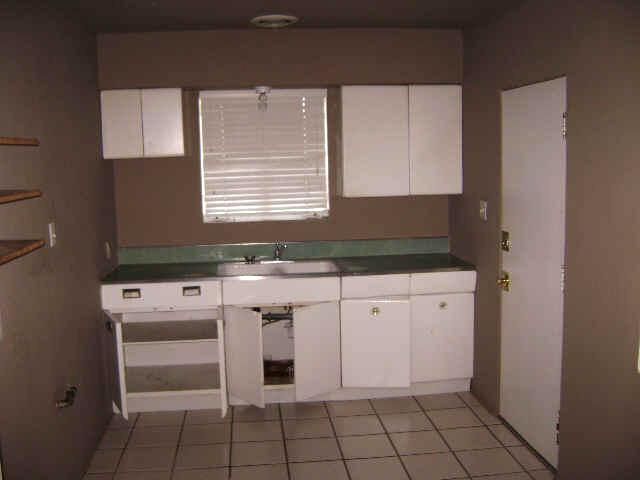 Small One Wall Kitchen Layouts