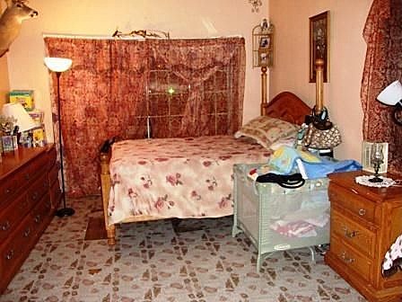 tacky cheesy ugly décor bedroom taxidermy deer head Milwaukee Wisconsin home house