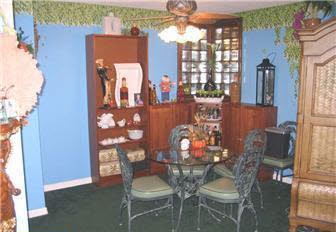 blue paint dining room ugly tacky décor Swarthmore Pennsylvania house