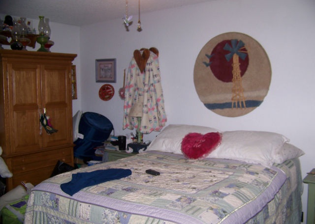 cluttered too many items things belonging poor home staging bedroom Peoria Arizona house