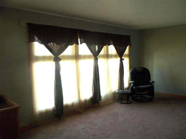 ugly dumb design trend knotted knotting window curtains drapes Ulysses Kansas home house