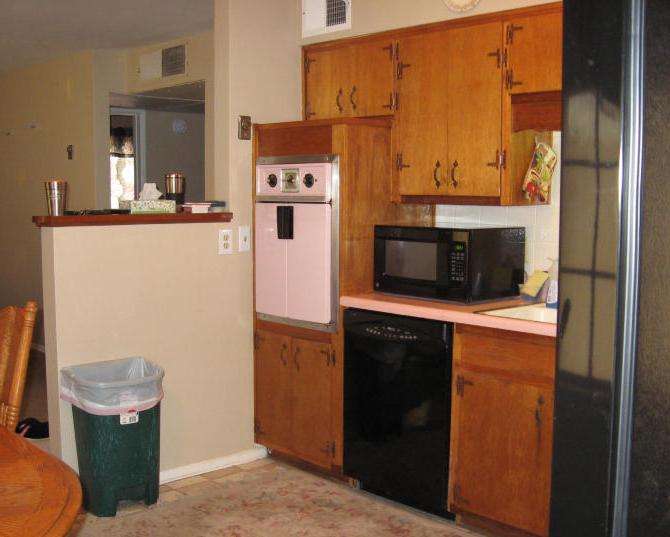 vintage original mid-century pink oven from 1960 kitchen Apache Junction Arizona home house for sale photo