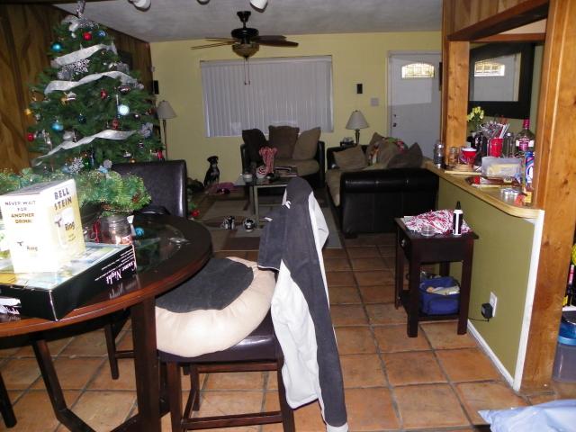 Christmas tree decorations still up eight months after Tempe Arizona home house for sale